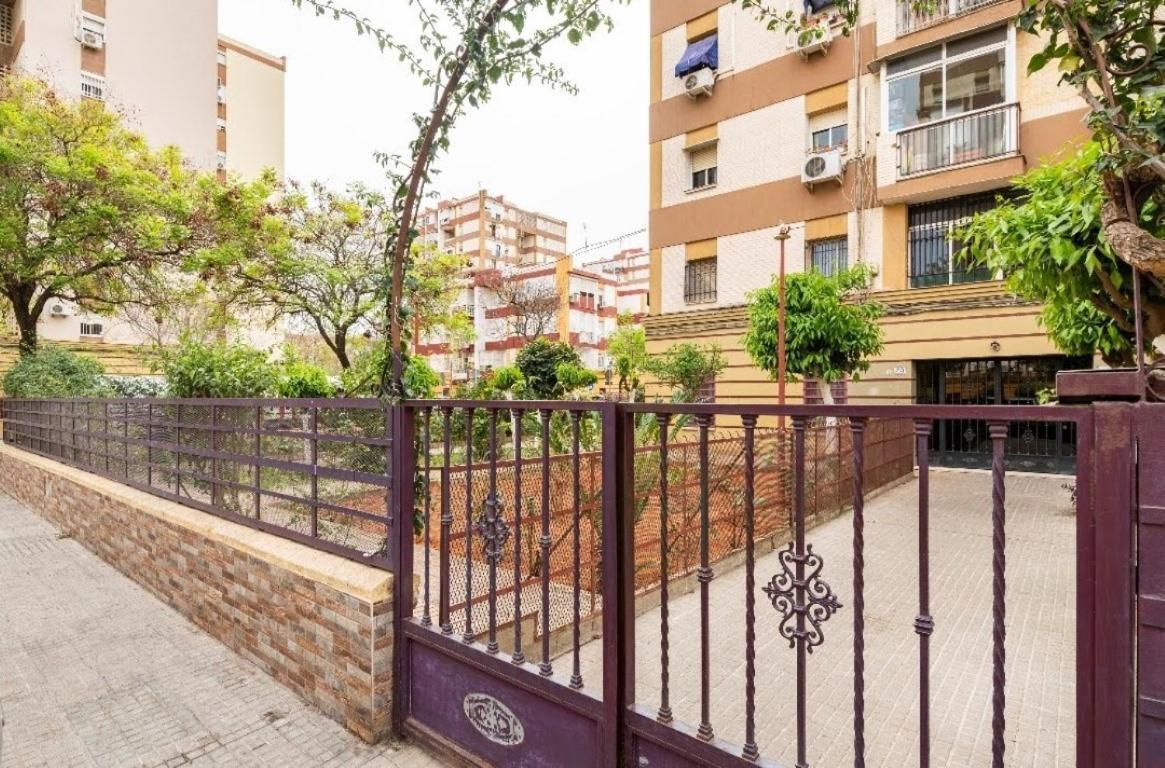 Habitaciones Privadas Con Cama Doble En Sevilla Sevilha Exterior foto