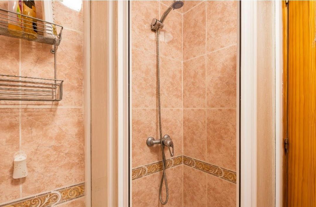 Habitaciones Privadas Con Cama Doble En Sevilla Sevilha Exterior foto