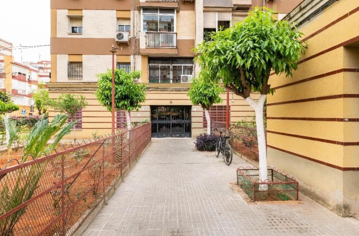 Habitaciones Privadas Con Cama Doble En Sevilla Sevilha Exterior foto